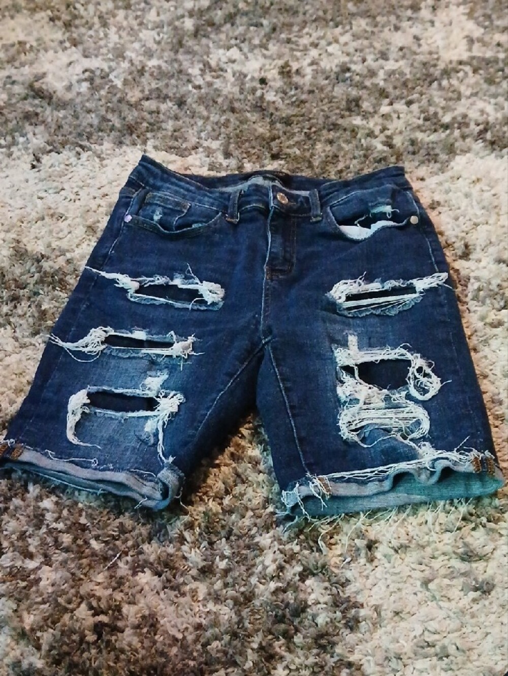 Judy Blue HighWaist Dark Blue Distressed Denim CuffBermuda Shorts SzM - Picture 3 of 7